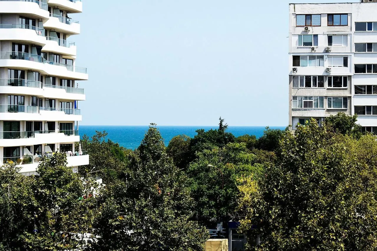 בורגאס Flora Beach Apartaments 0*,  בולגריה